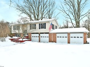 2516 Mahan Denman Rd, Cortland, OH 44410
