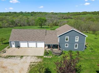 20998 Grant Ln, Rayville, MO 64084