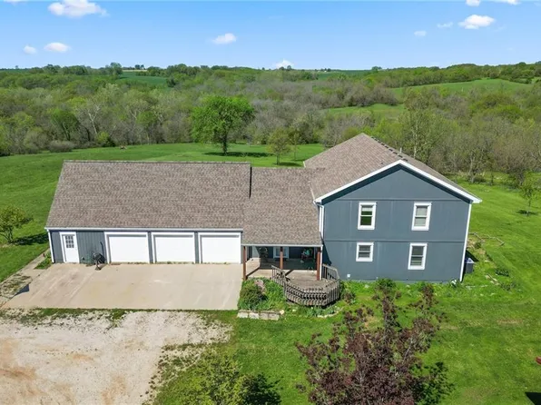 20998 Grant Ln, Rayville, MO 64084