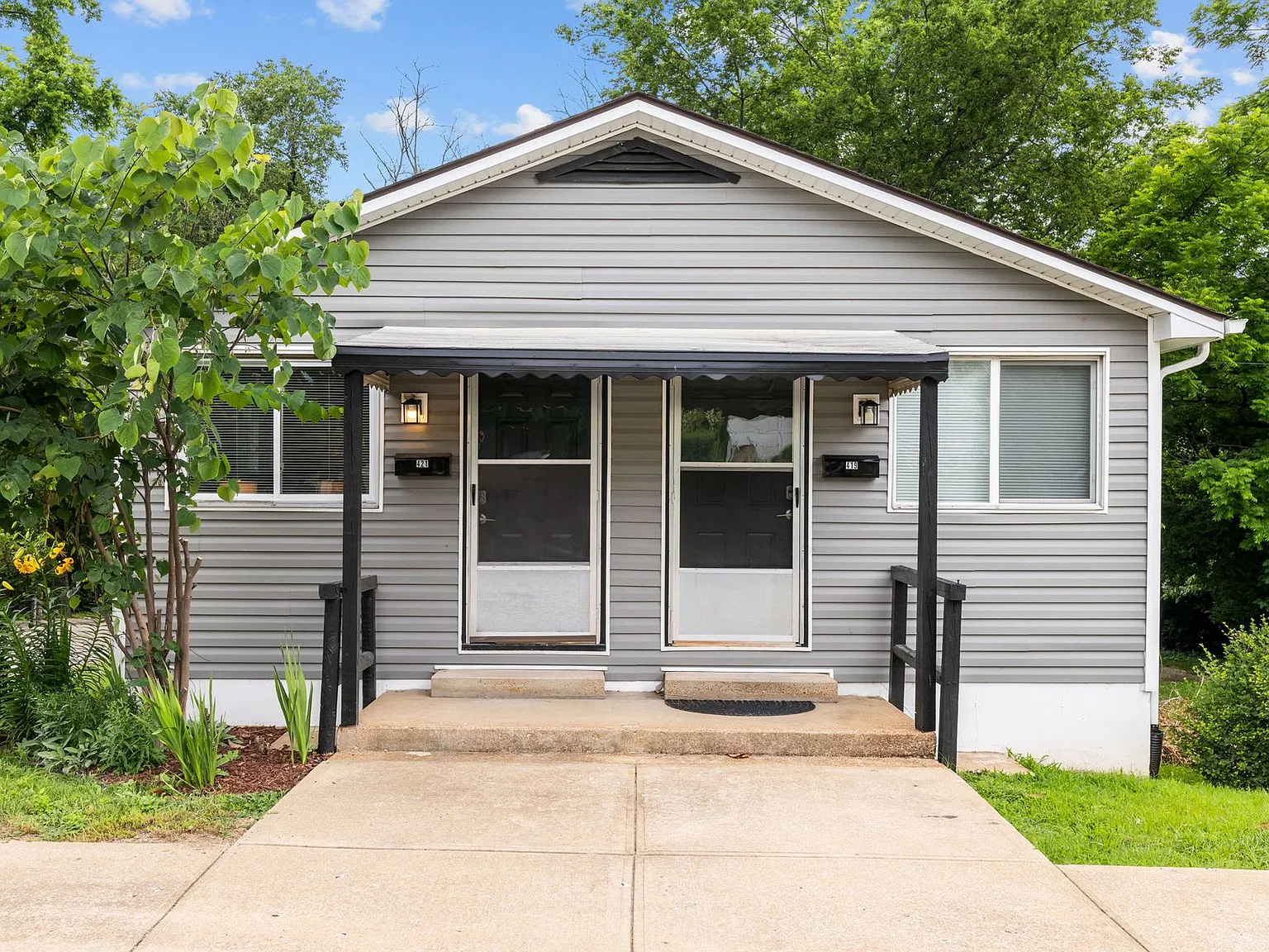 Festus Duplex - Furnished MTRs — Photo 1