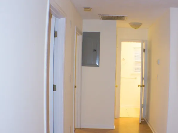 1410 Highland Ave APT A, Hendersonville, NC 28792