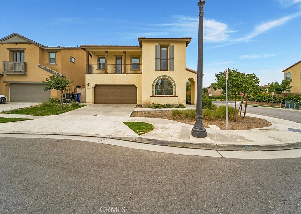 1st image of 3202 E Lavender Dr