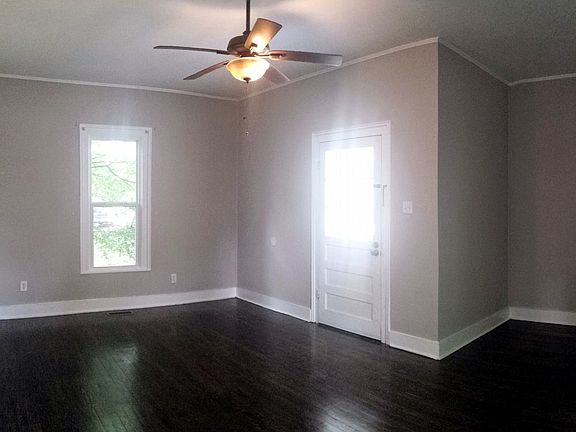 3rd image of 105 Avenue A