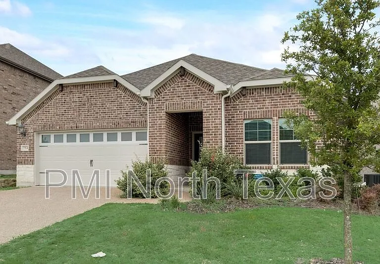 214 Stonehollow Way — Photo 2
