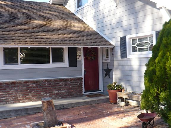 4th image of 41015 Crest Dr