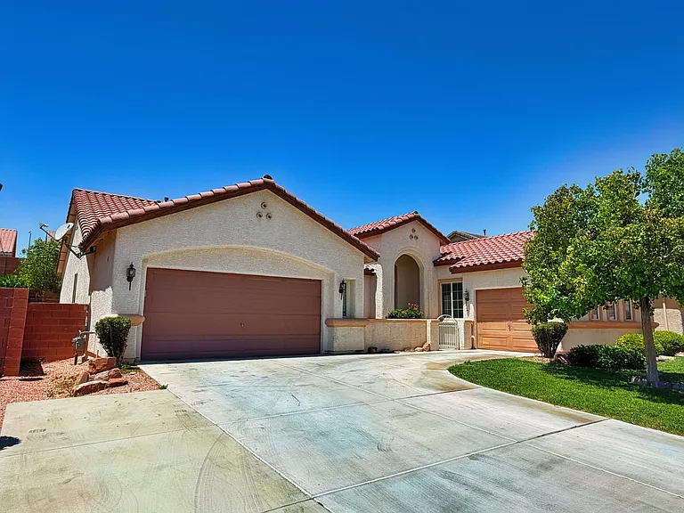 7225 Fern Meadow St — Photo 64