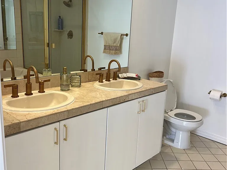 1817 Selby Ave #205 — Photo 15