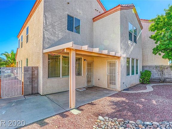 3rd image of 7624 Eminence Ct