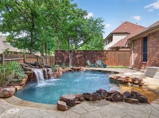 2302 Chambray Dr, Corinth, TX 76210