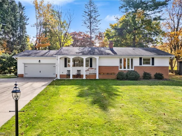 2934 Lee Rd, Stow, OH 44224