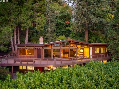 2595 Highland Dr, Eugene, OR, 97403
