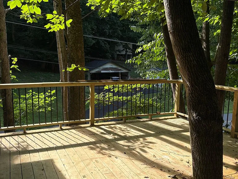602 Oak Grove Rd — Photo 11