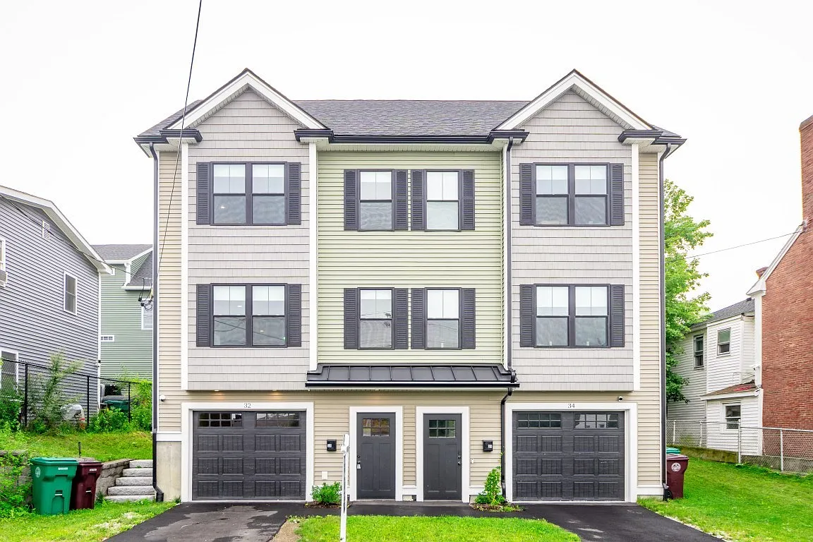 3 bed, 2.5 bath, 1600 sqft, $3,400 — Photo 1