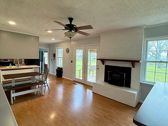 Family and dining area