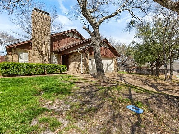 2nd image of 60 Sugar Creek Pl