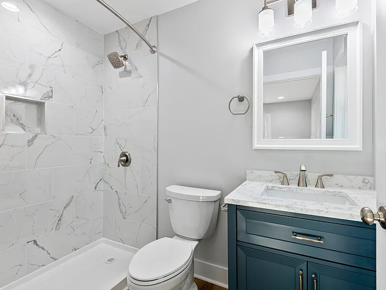 58 W Oakview Rd — Photo 24