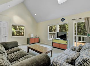 15725 Kitkitdizze Dr, Grass Valley, CA 95945