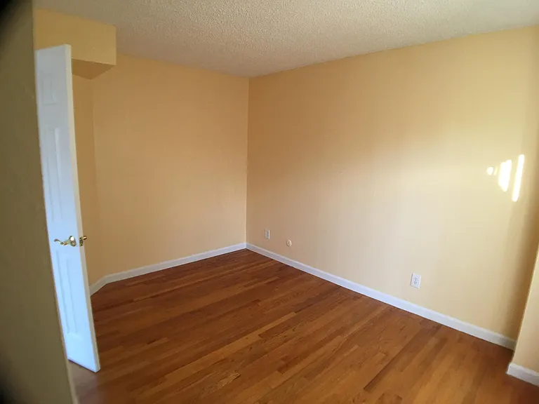 8701 Huron St — Photo 10