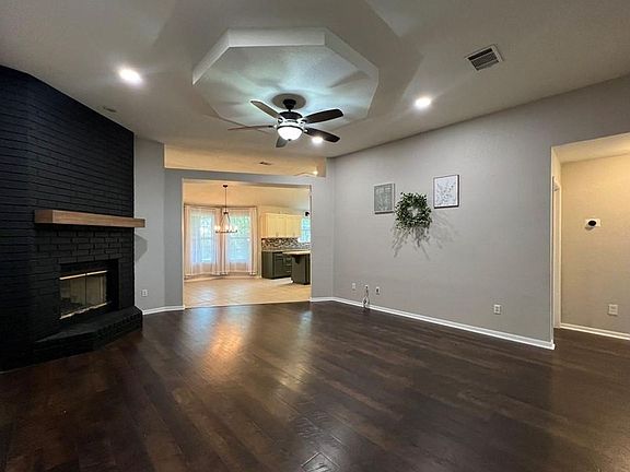 3rd image of 2410 Moonstone Dr