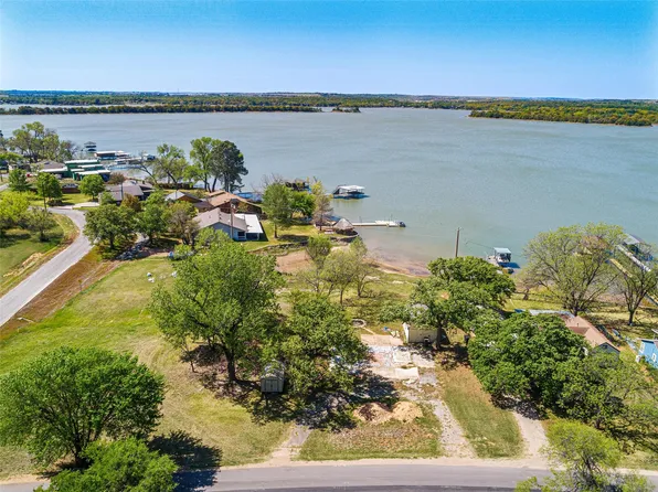 9105 Watercress Dr, Fort Worth, TX 76135