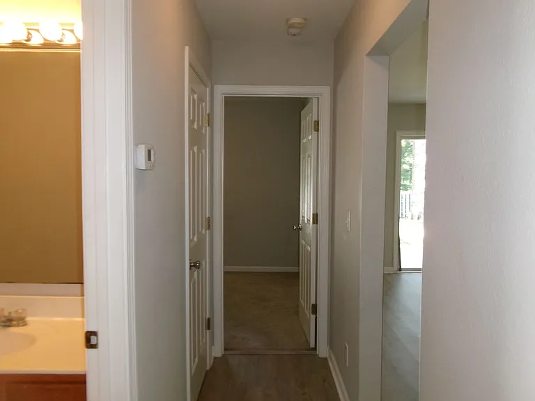 212 McKendree Ln — Photo 15
