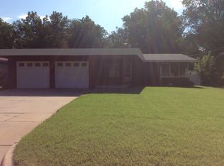 1864 S Erie St, Wichita, KS 67211