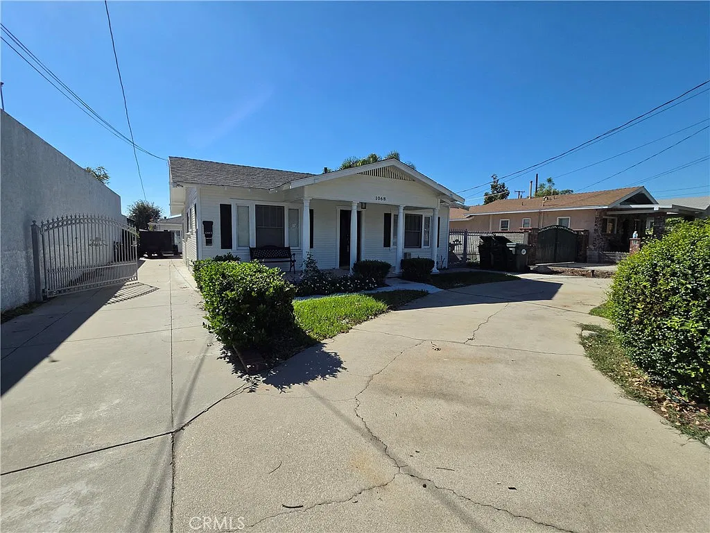 3 bed, 1981 sqft, $3,500 — Photo 3