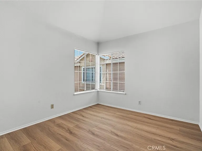 14075 Lemoli Ave — Photo 27
