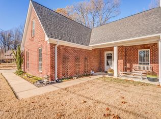 42 Wilshire Ln, Atoka, TN 38004