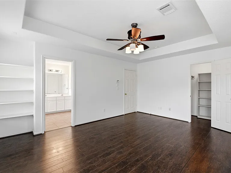 18427 Grove Brook Ln — Photo 29