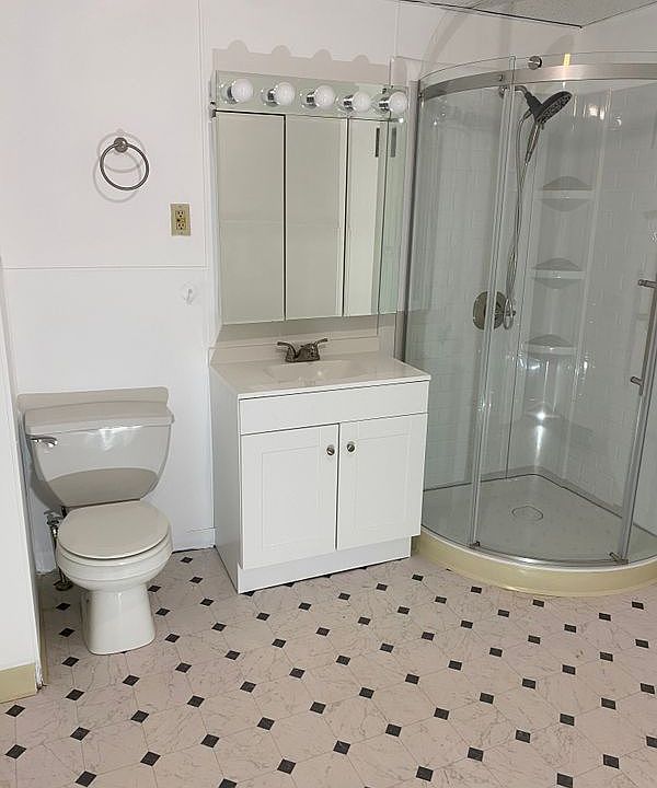 1st image of 46 West St APT 3