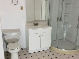 46 West St APT 3, Mechanicville, NY 12118
