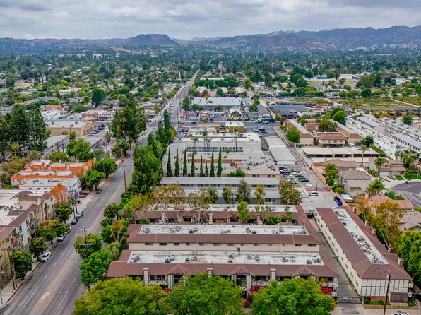 21811 Saticoy St Unit 23, Canoga Park, CA 91304