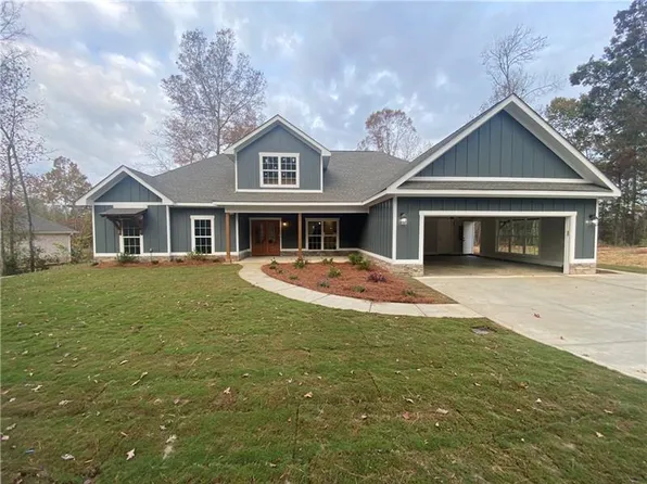 157 Lee Road 321, Smiths Station, AL 36877