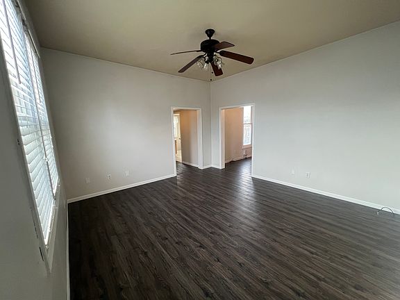 2nd image of 1026 E 1st St
