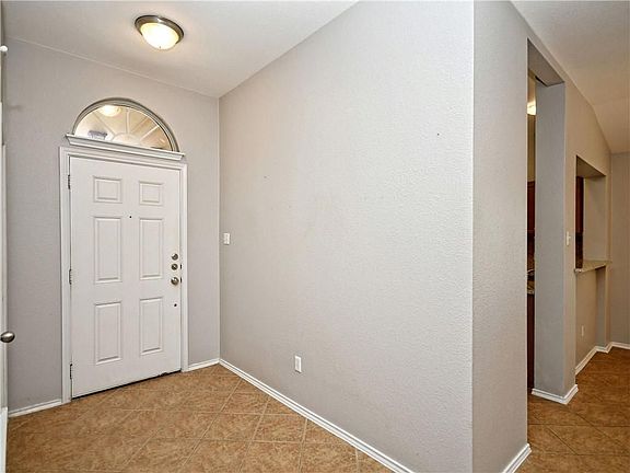 4th image of 12120 Verchota Dr
