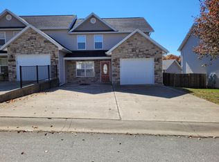 16340 Holy Cross Ln #B, Saint Robert, MO 65584