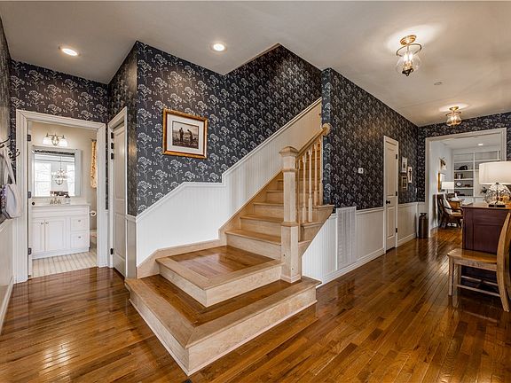 5th image of 16783 Carpenter Rd