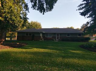 1712 Nelson Dr, Machesney Park, IL 61115