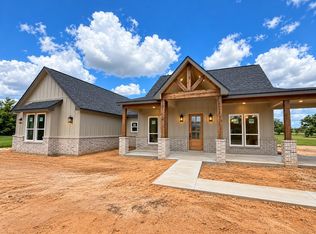 13 Center Tree Dr, Palacios, TX 77465