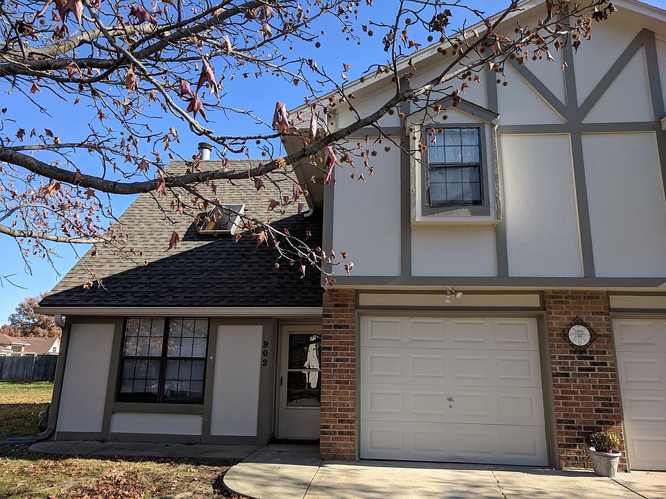 1st image of 902 NW 36th Street Ter