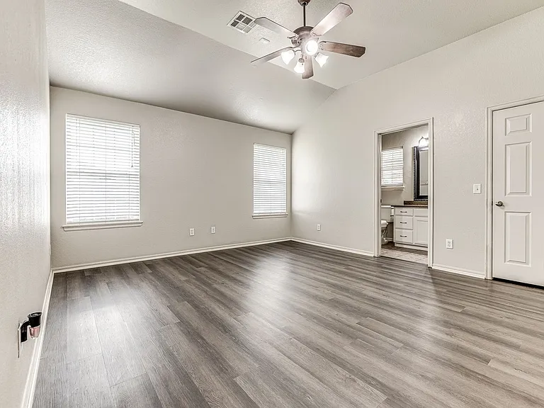 21862 Meadow Mist Ct — Photo 17