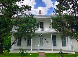 109 W Center St, Lebanon, IL 62254