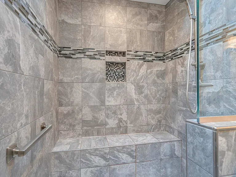 202 Fincastle Dr — Photo 11