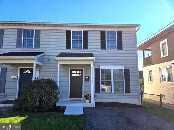 1522A Duke St, Laureldale, PA 19605