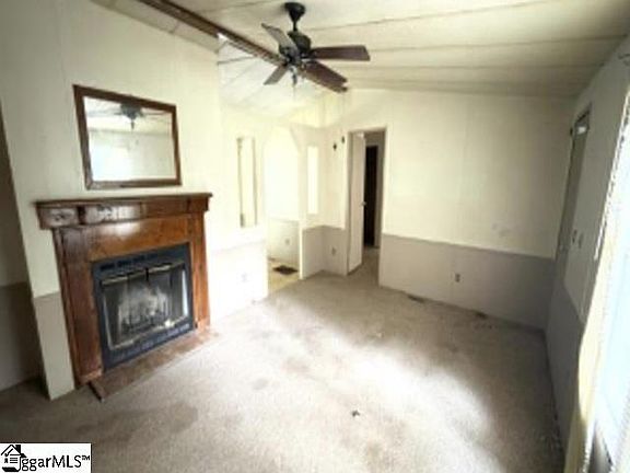 2nd image of 584 Leontine Mack Rd