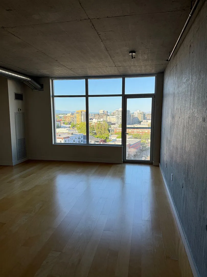 The Civic - 9th floor east facing studio w/parking/ most utilities/concierge/views — Photo 3