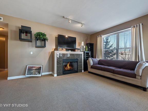 3rd image of 9360 Skokie Blvd Unit 217