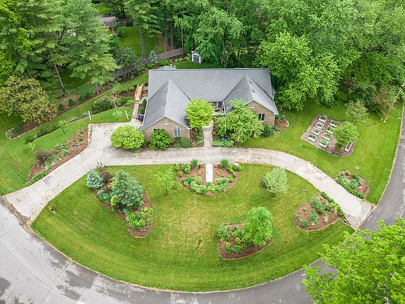 3rd image of 5237 Olympia Dr