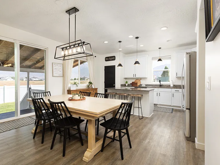 183 E Lake View Dr — Photo 16